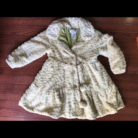 Faux fur toddler girl Widgeon brand coat - Picture 2 of 3